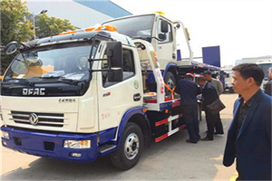 增城汽车道路救援拖车价格